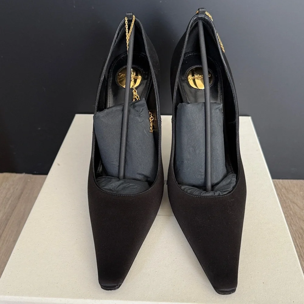 Saint Laurent Black Régine Satin Crepe Pumps with Gold Chain
